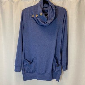 Long Sleeve Turtleneck with Button Details and Pockets in Blue